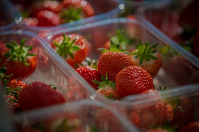 strawberries – dark