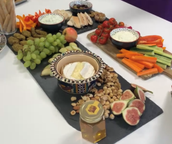 Sharing platter
