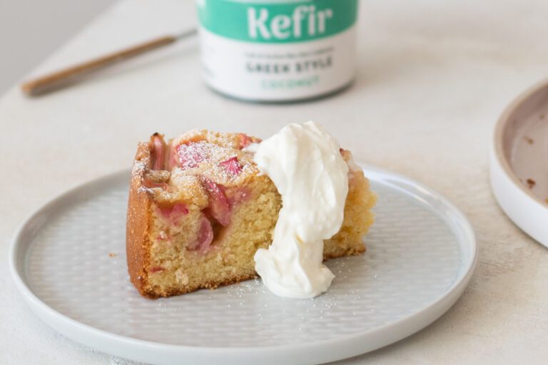 rhubarb and ginger cake