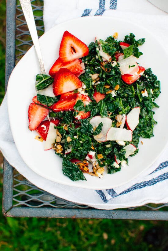 Strawberry-Kale-Salad-with-Nutty-Granola-Croutons-5-550x824
