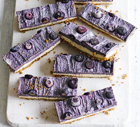 blueberry-coconut-frozen-cheesecake-bars