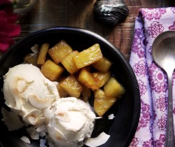 gingered-pineapple-coconut-icecream