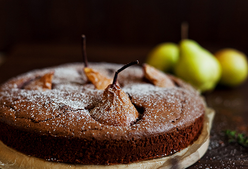 chokolate cake with pears