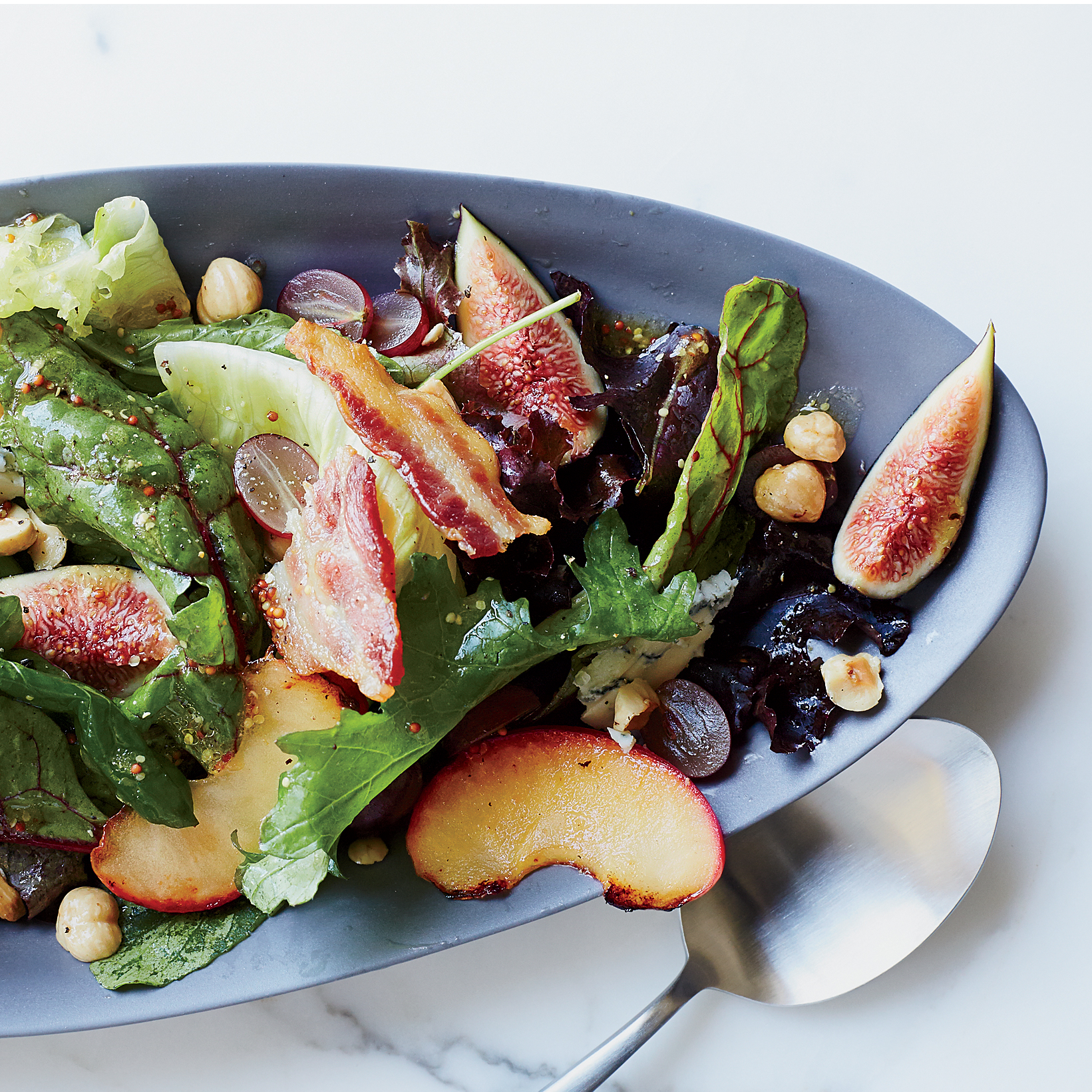 autumn salad with figs and blue cheese