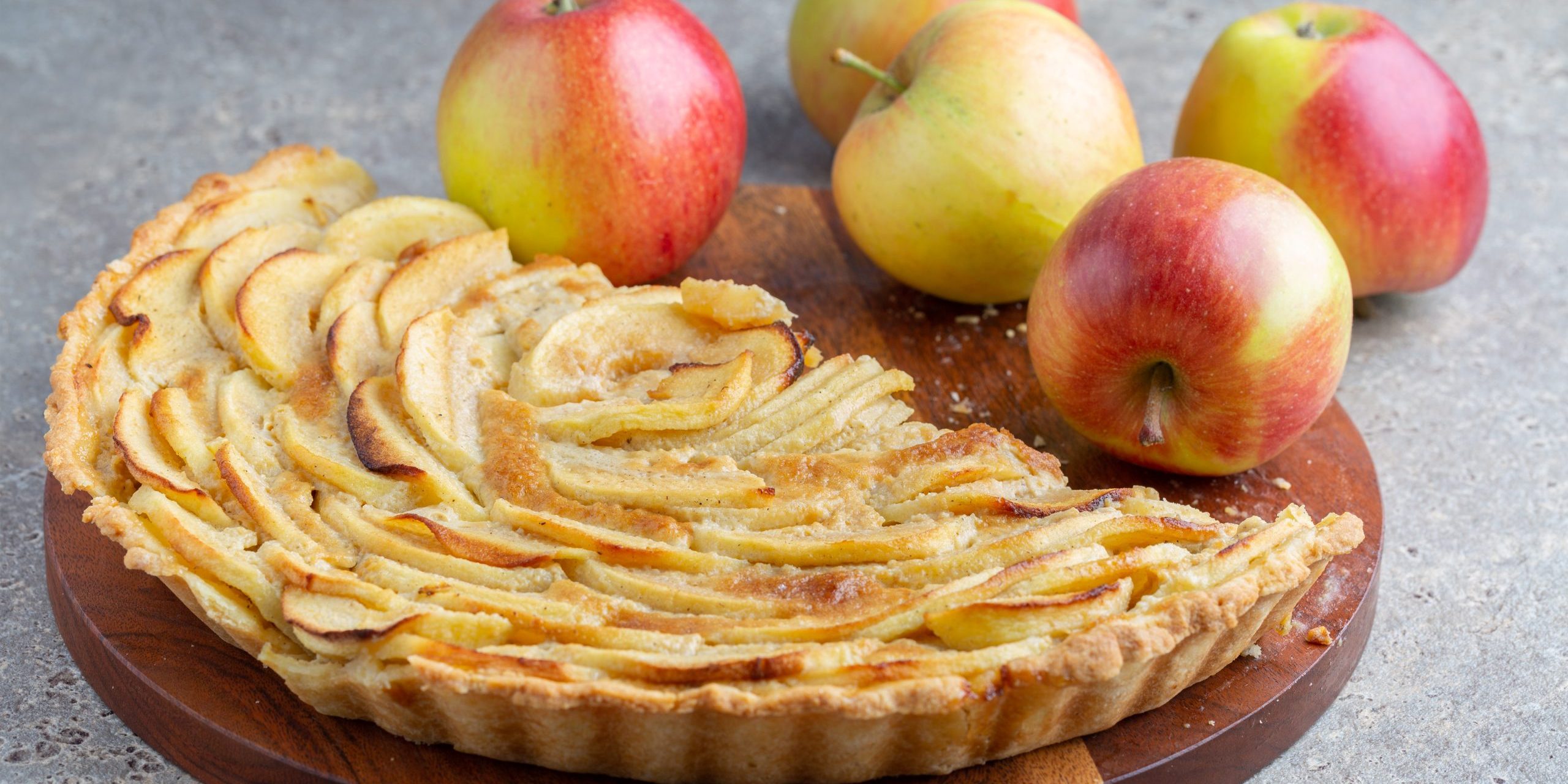 Tarte aux pommes normande