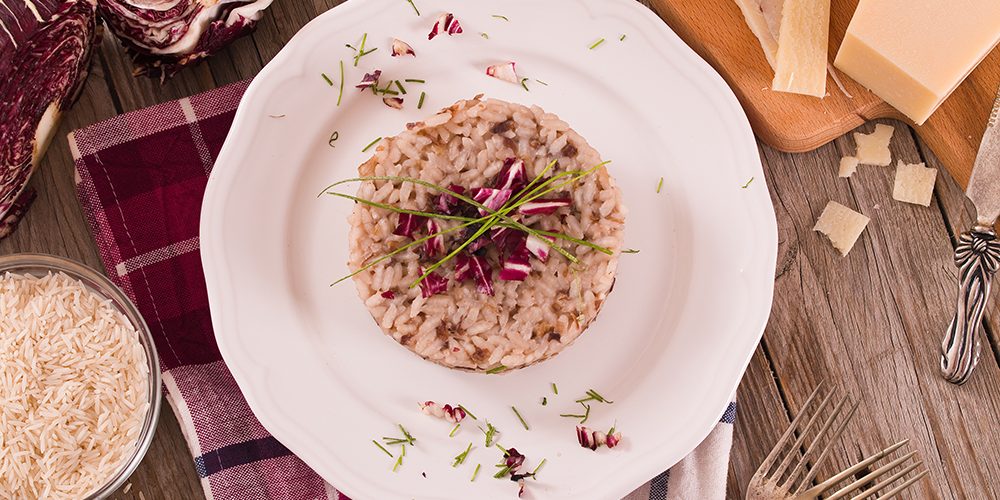 Risotto with red radicchio.