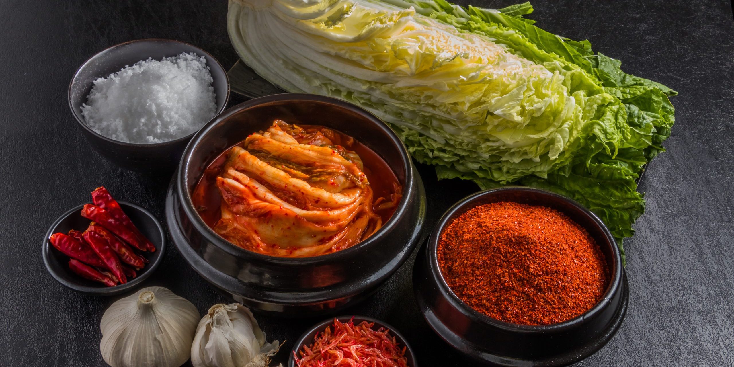 白菜キムチと韓国食材 Chinese cabbage kimchi Korea gour